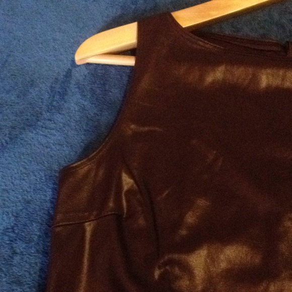 BE COOL SET top & mini skirt - Picture 6 of 8